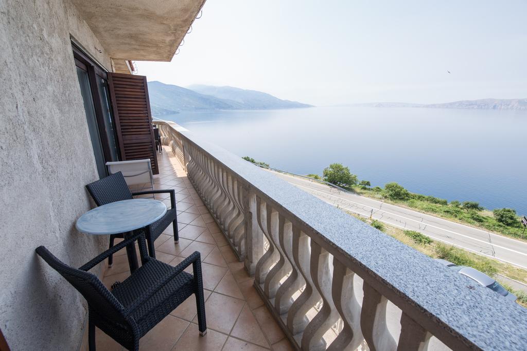 Apartments Lola Senj  Dış mekan fotoğraf