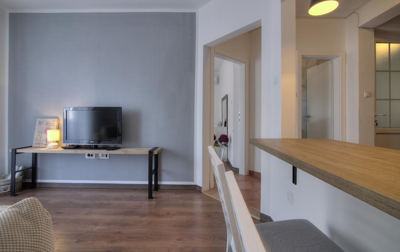 Apartments Lola Senj  Dış mekan fotoğraf