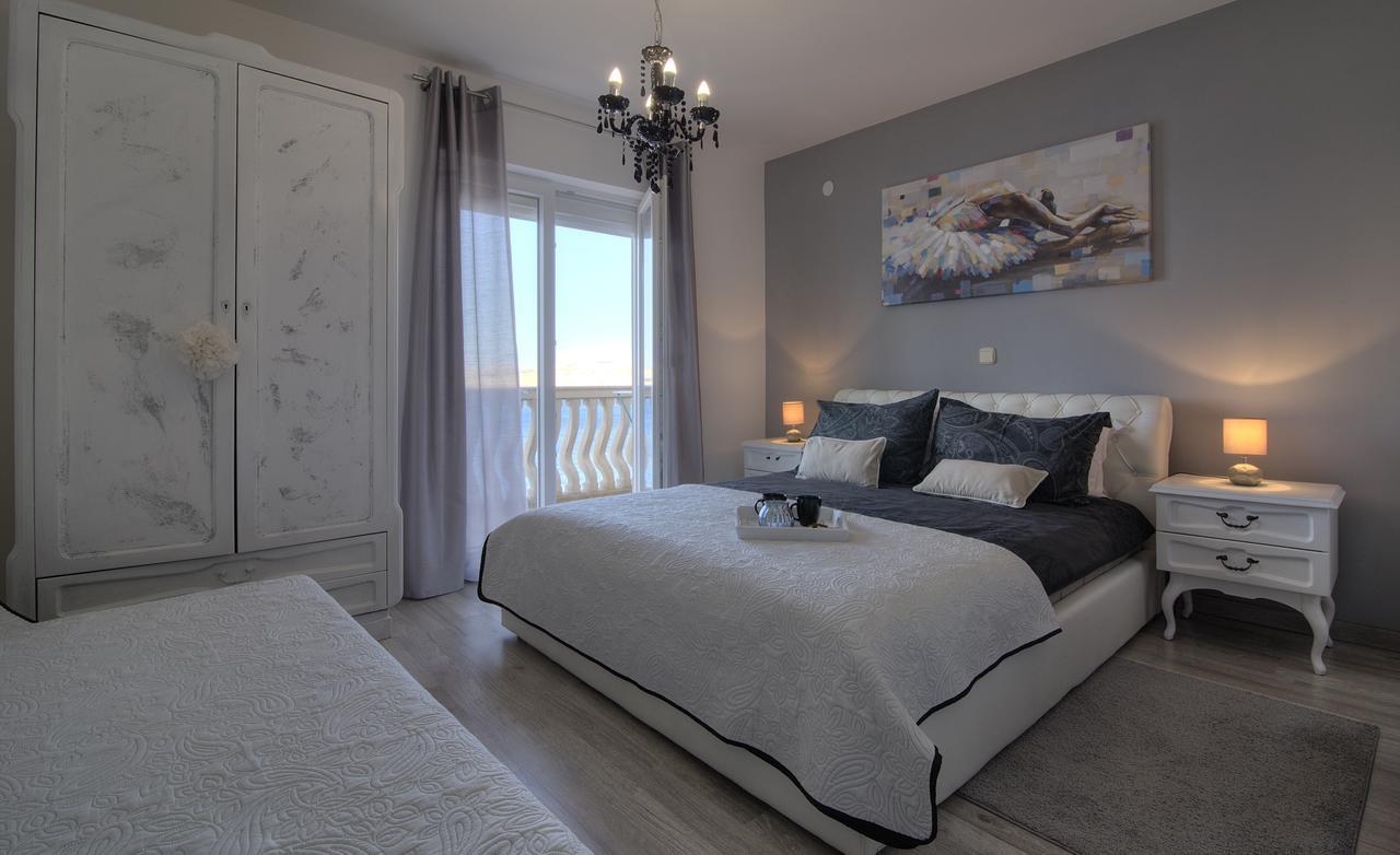 Apartments Lola Senj  Dış mekan fotoğraf